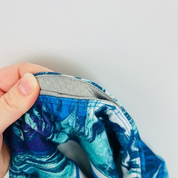 Patagonia Women’s Worn Wear Centered Rights Blue Tie Dye - Picture 8 of 8